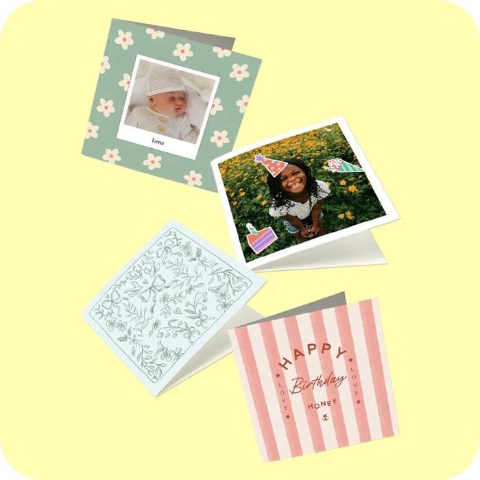 format carte double pliée 14x14 cm