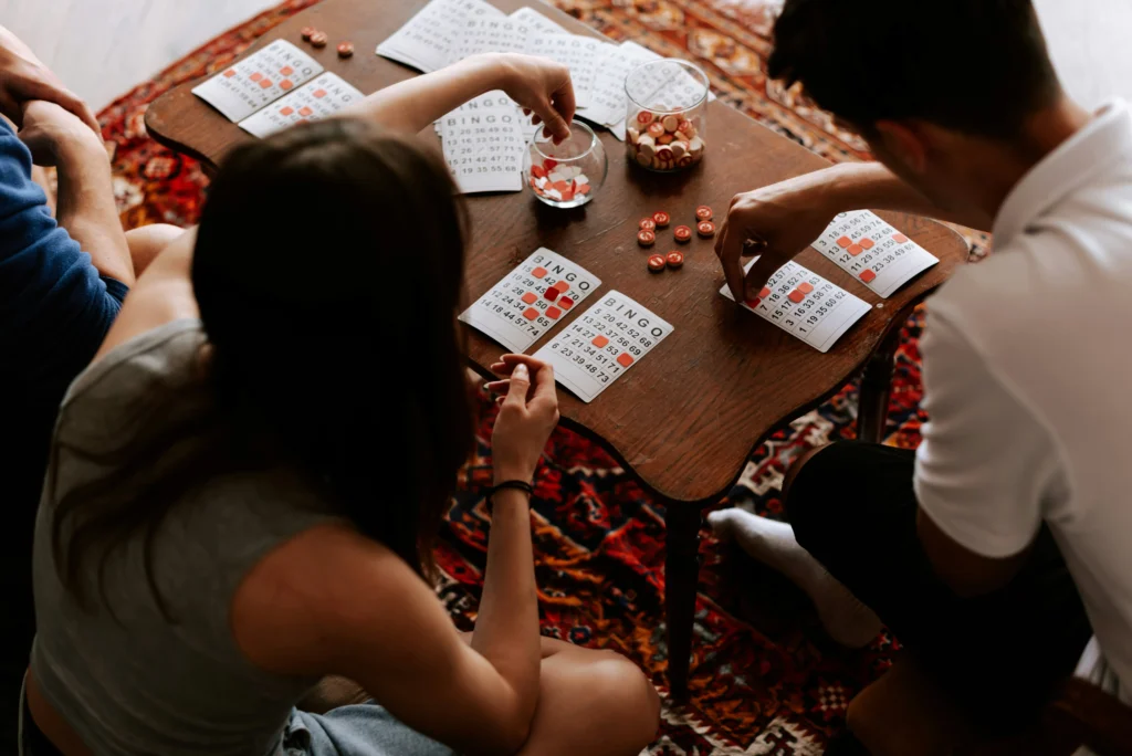 Faire des jeux de société pour ne pas s'ennuyer