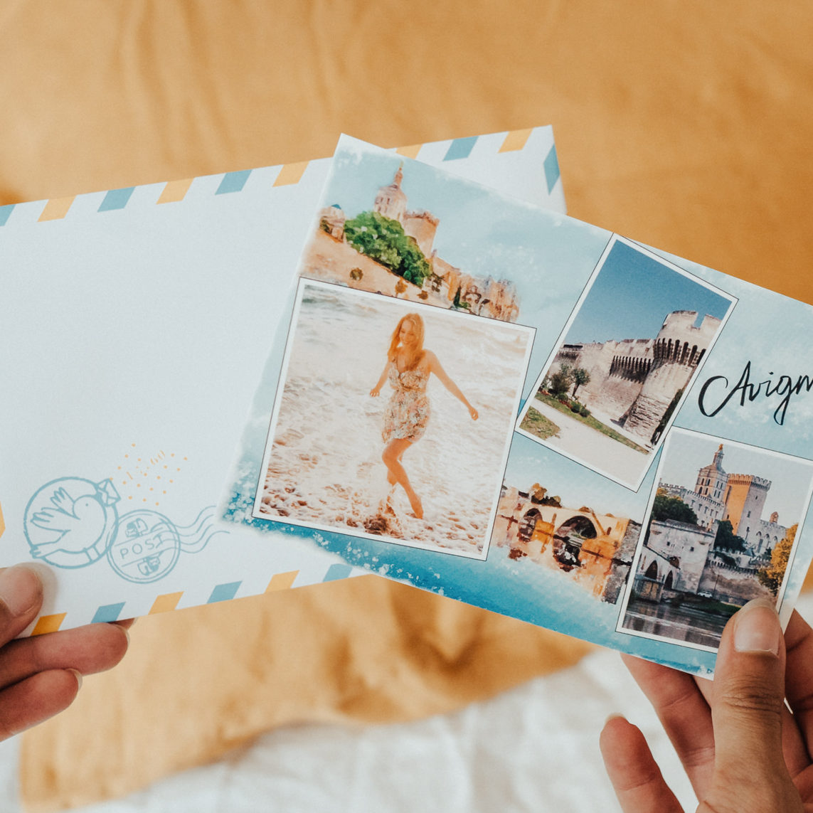 Postkarte aus Avignon, um Freunde in die Sommerferien zu schicken