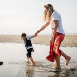 famille sur plage normande