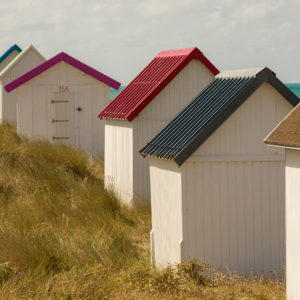 Cabanes de Gouville-sur-Mer im Ärmelkanal in der Normandie