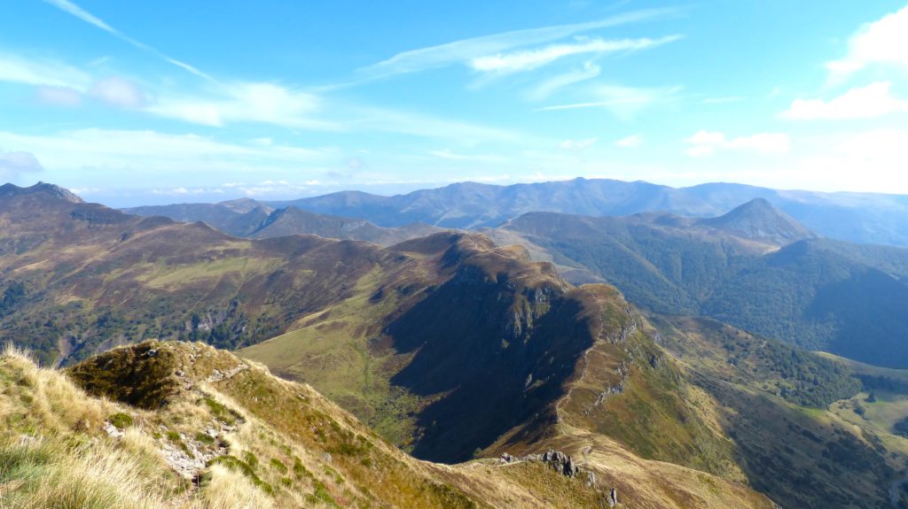 Montagnes et vallees du Cantal en France