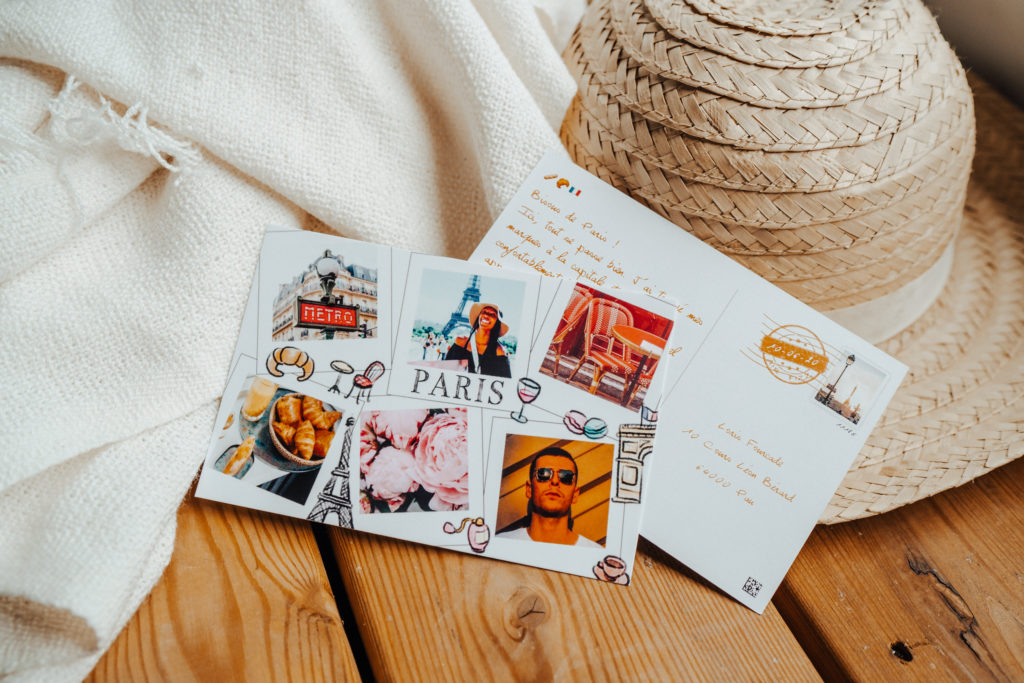Une Carte Postale Originale De Notre Ete A Paris Fizzer Une Carte Postale Originale De Notre Ete A Paris Fizzer