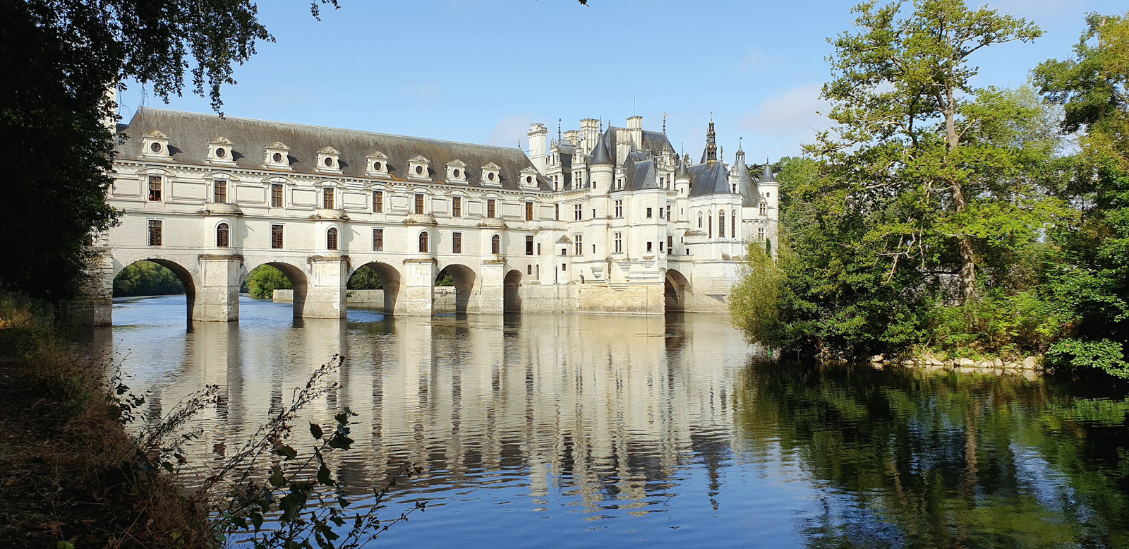 Chateau de Chenonceau avec pont arches