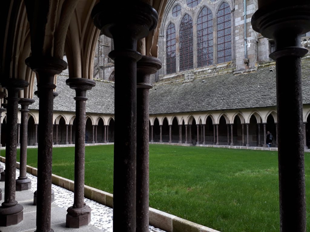 Cloitre Abbaye du Mont Saint Michel Normandie