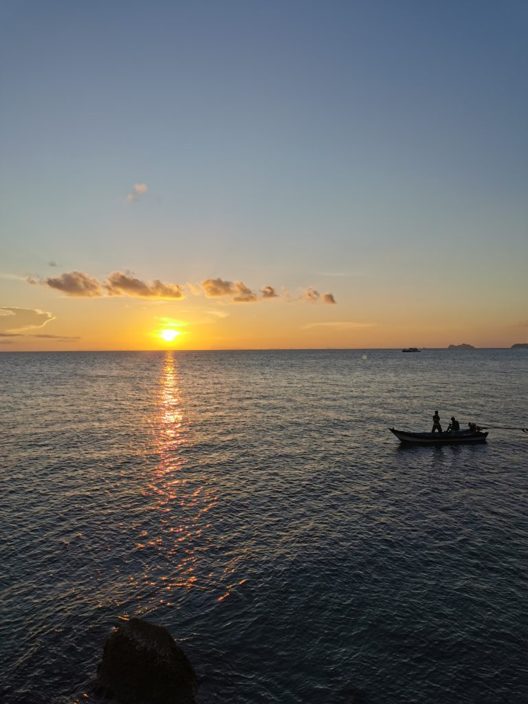 coucher de soleil avec vue mer