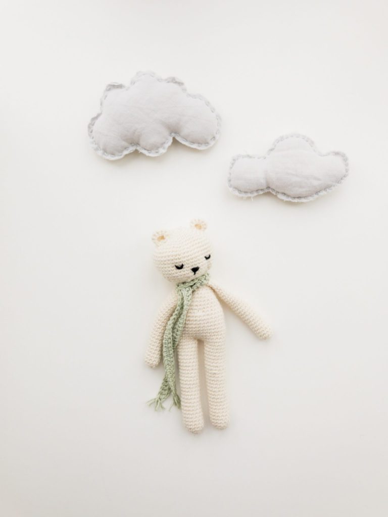 Doudou blanc pour bebe