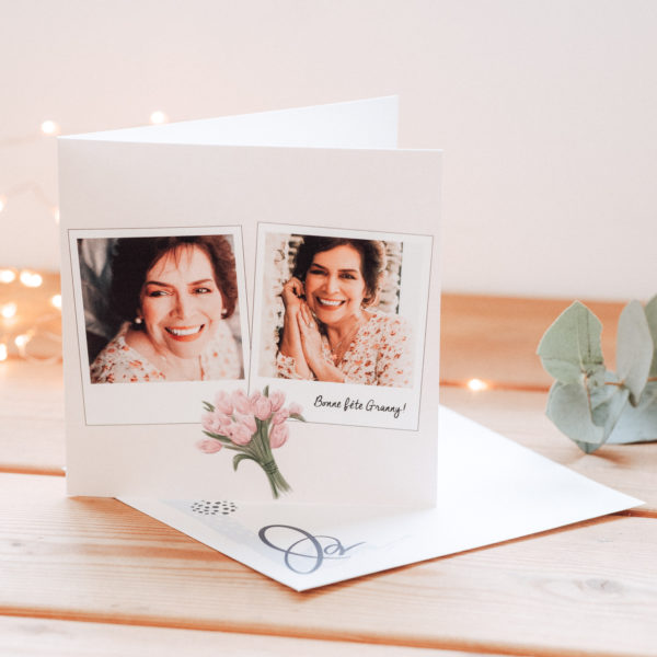Joyeux Anniversaire Carte De Vœux femelle Ami Famille célébrer profitez de mots Fleurs