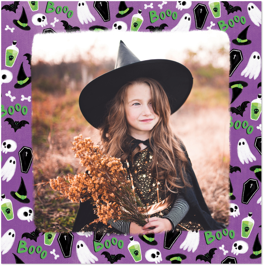 Carte Halloween violette avec fantomes