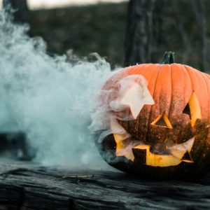 citrouille d'halloween avec fumée