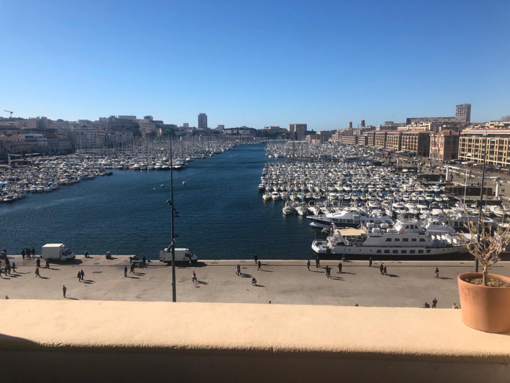 Port de Marseille vu du coworking d'Aurelie Fizzer