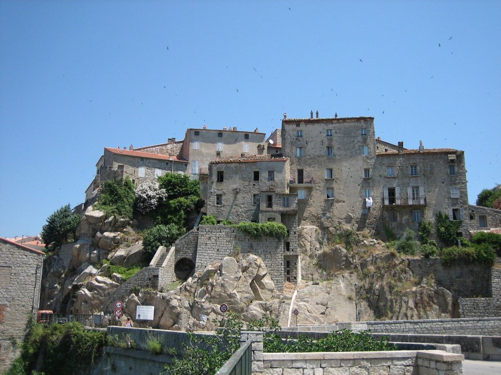 Village en cascade de Sartene en Corse du Sud