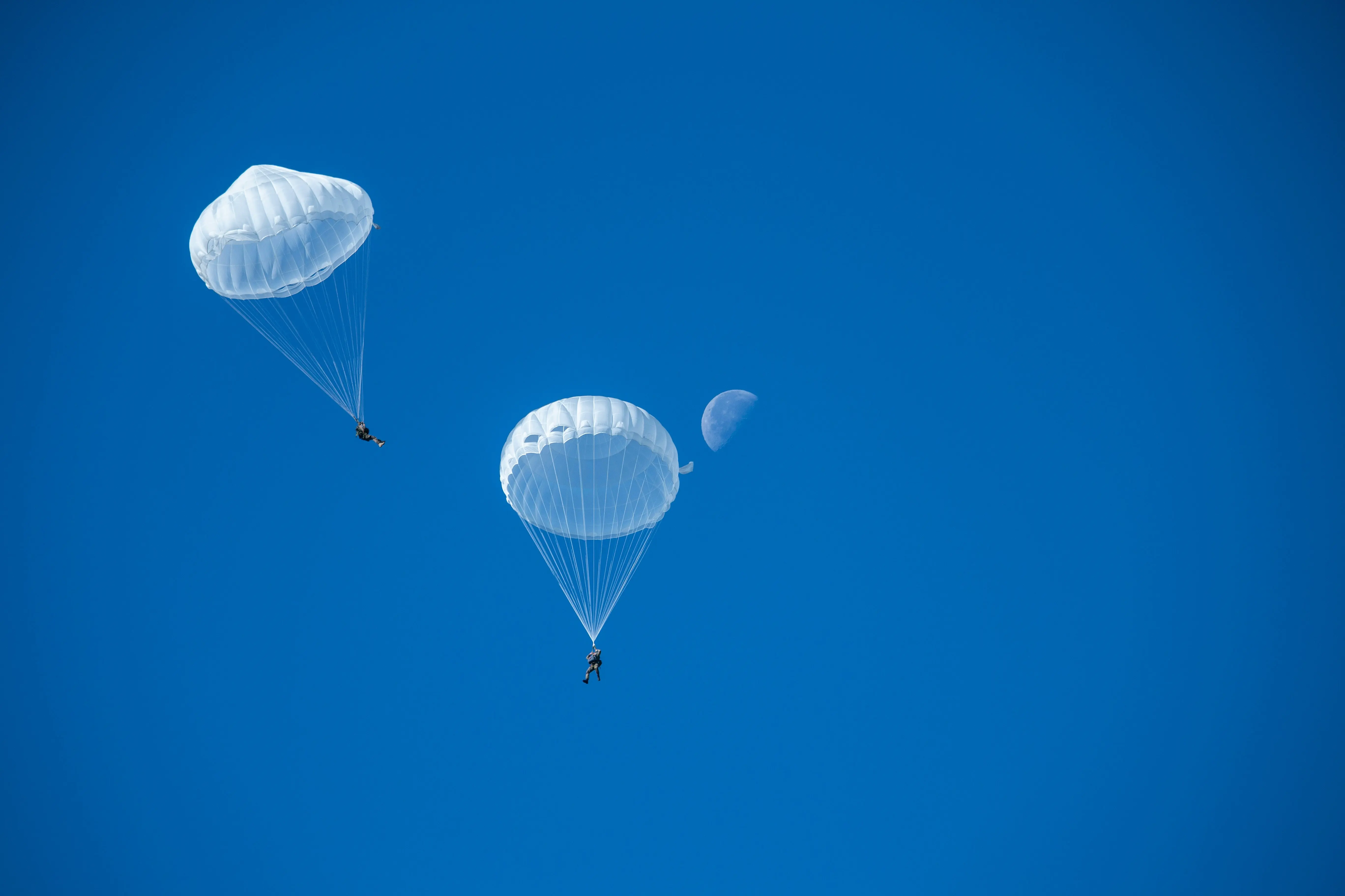 Sauter en parachute, une bonne idée de cadeau pour son collègue