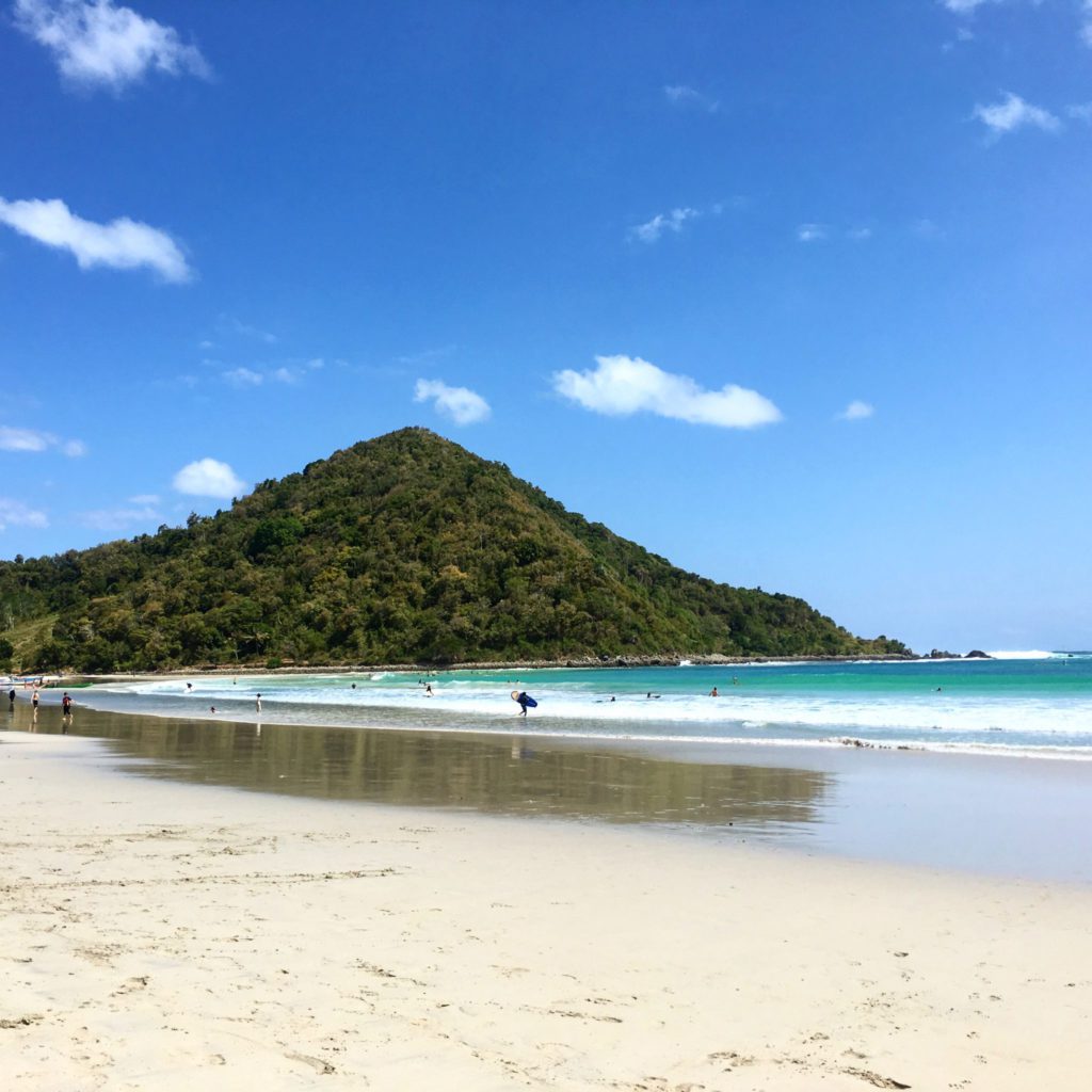 Plage de Selong Belanak sur l'île de Lombok en Indonésie