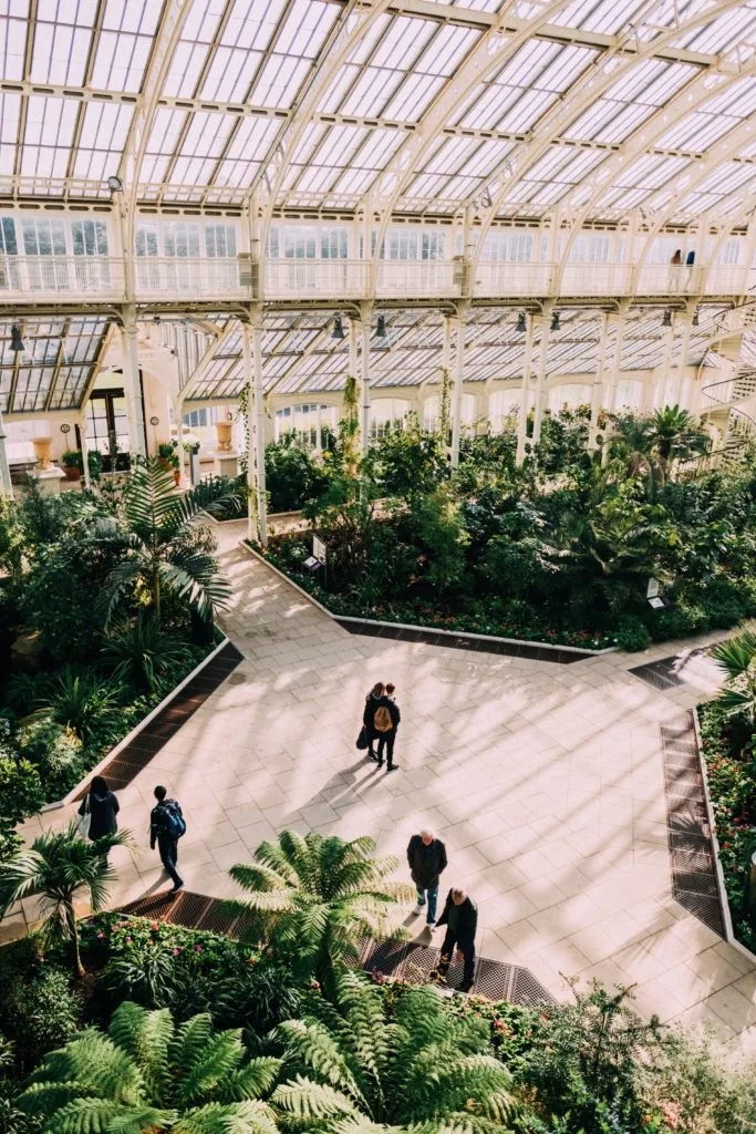 Vue en hauteur de la serre de Kew Gardens