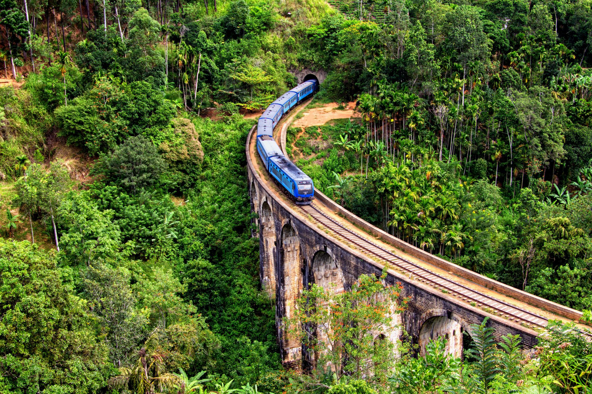 Train bleu de Kandy à Ella