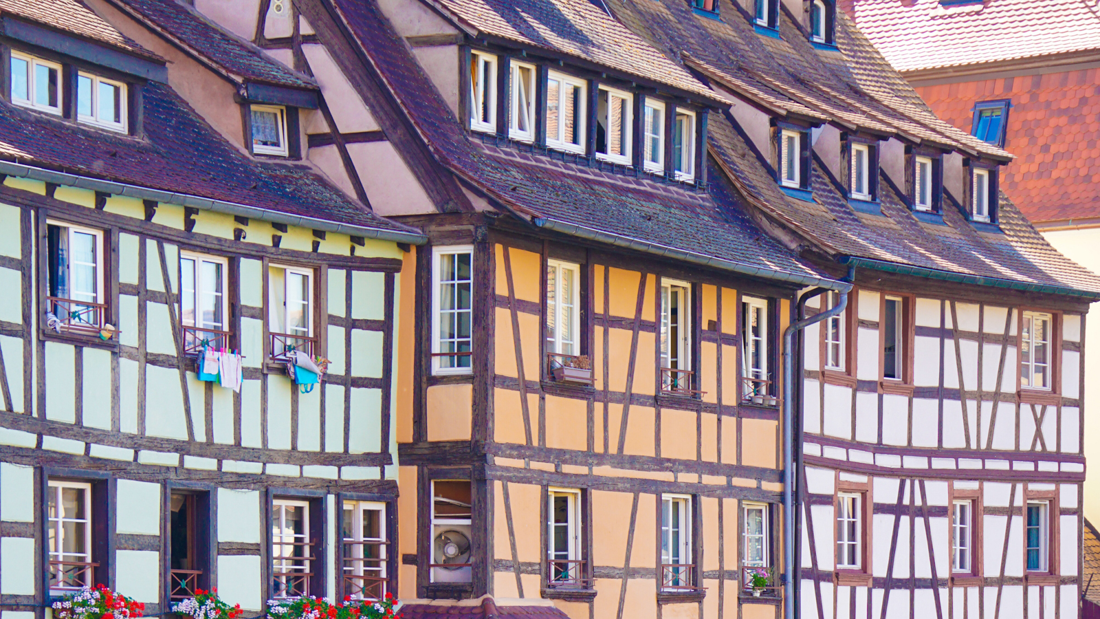 Häuser des alten Viertels Petite-France in Straßburg im Grand Est