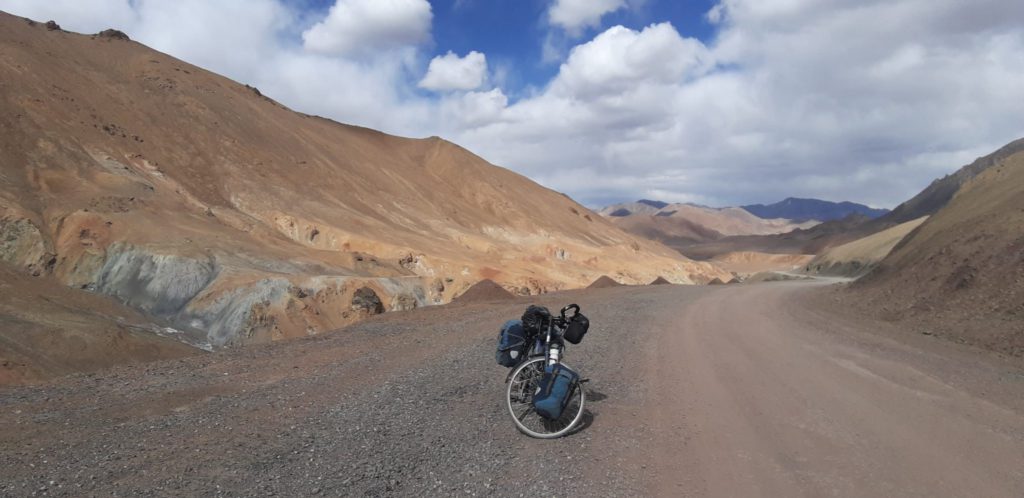 vélo dans les montagnes